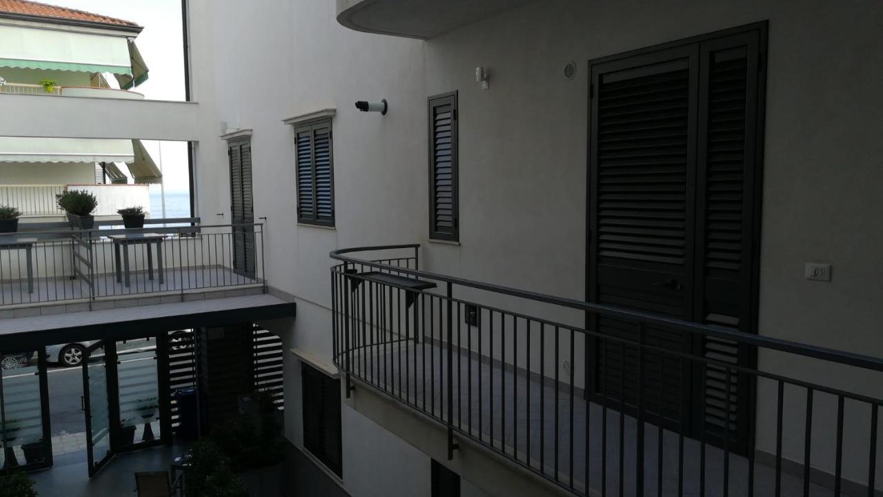 Case Vacanze Blue Sea Mascali Exterior foto